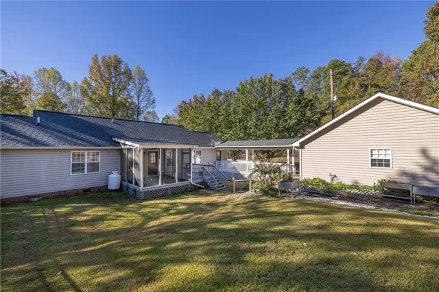 $389,000 | 214 Palmer Lane, Westminster, SC 29693