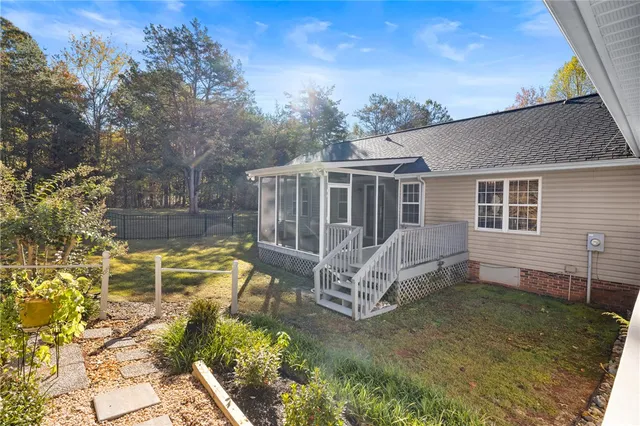 $389,000 | 214 Palmer Lane, Westminster, SC 29693