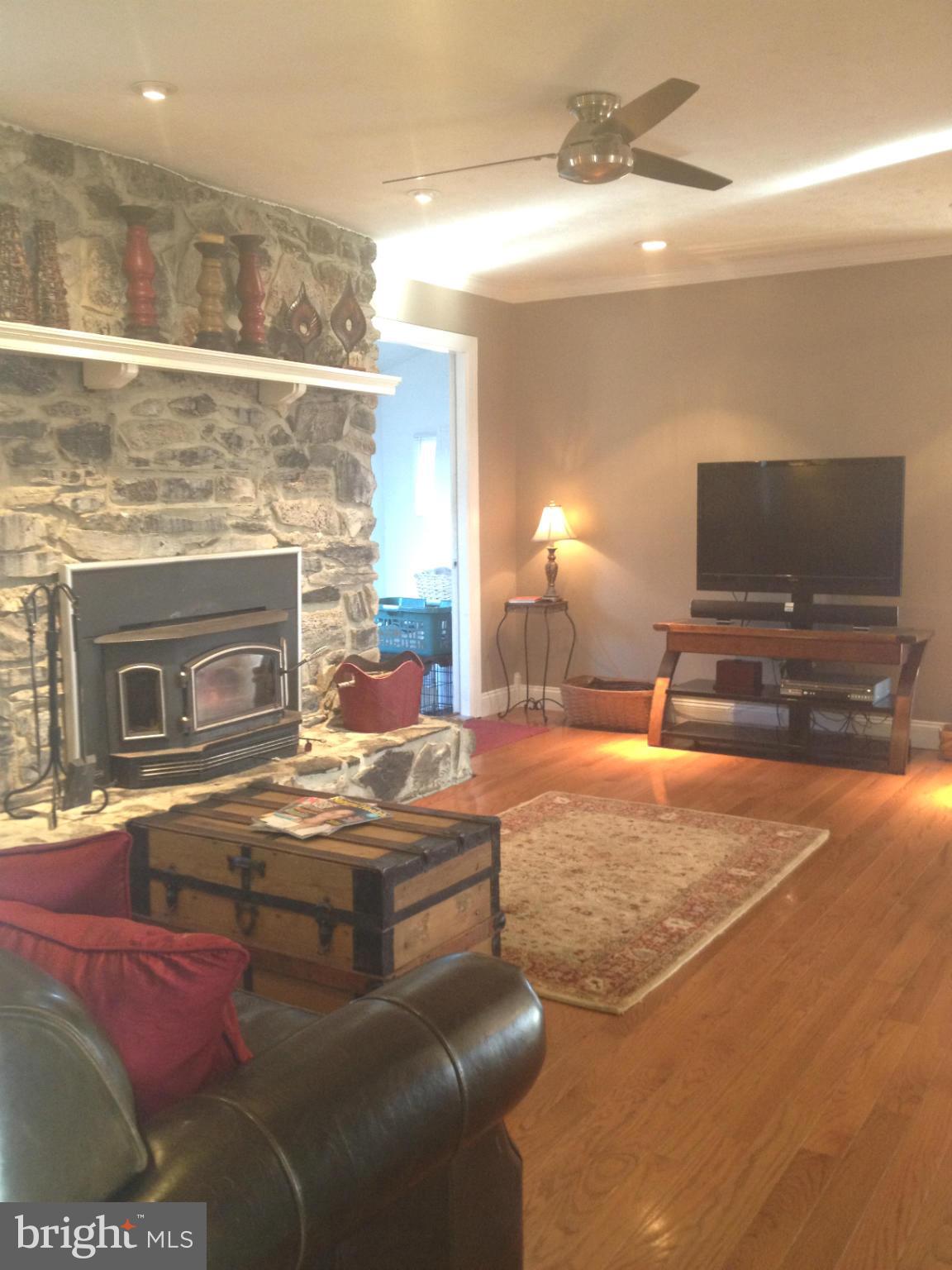 2665 Gun Barrel Road White Post, VA 22663 - Photo 14 of 30 Living Room