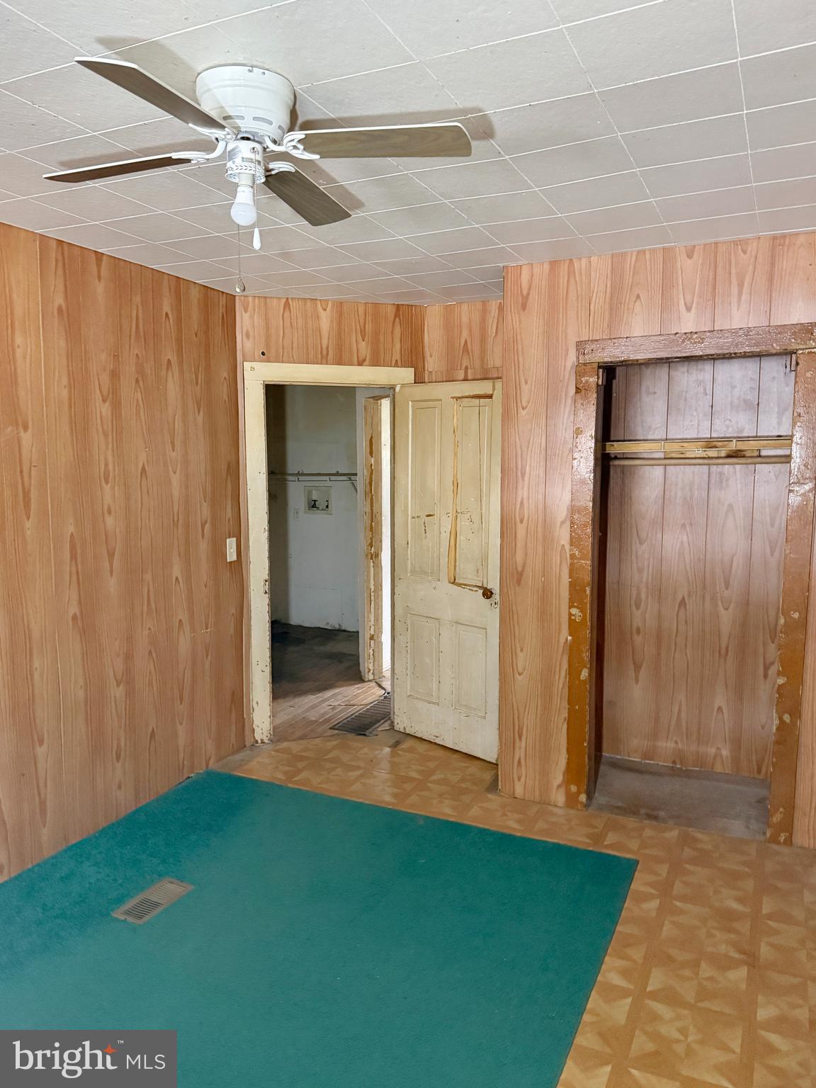 913 Cooper Avenue Grassflat, PA 16839 - Photo 13 of 21