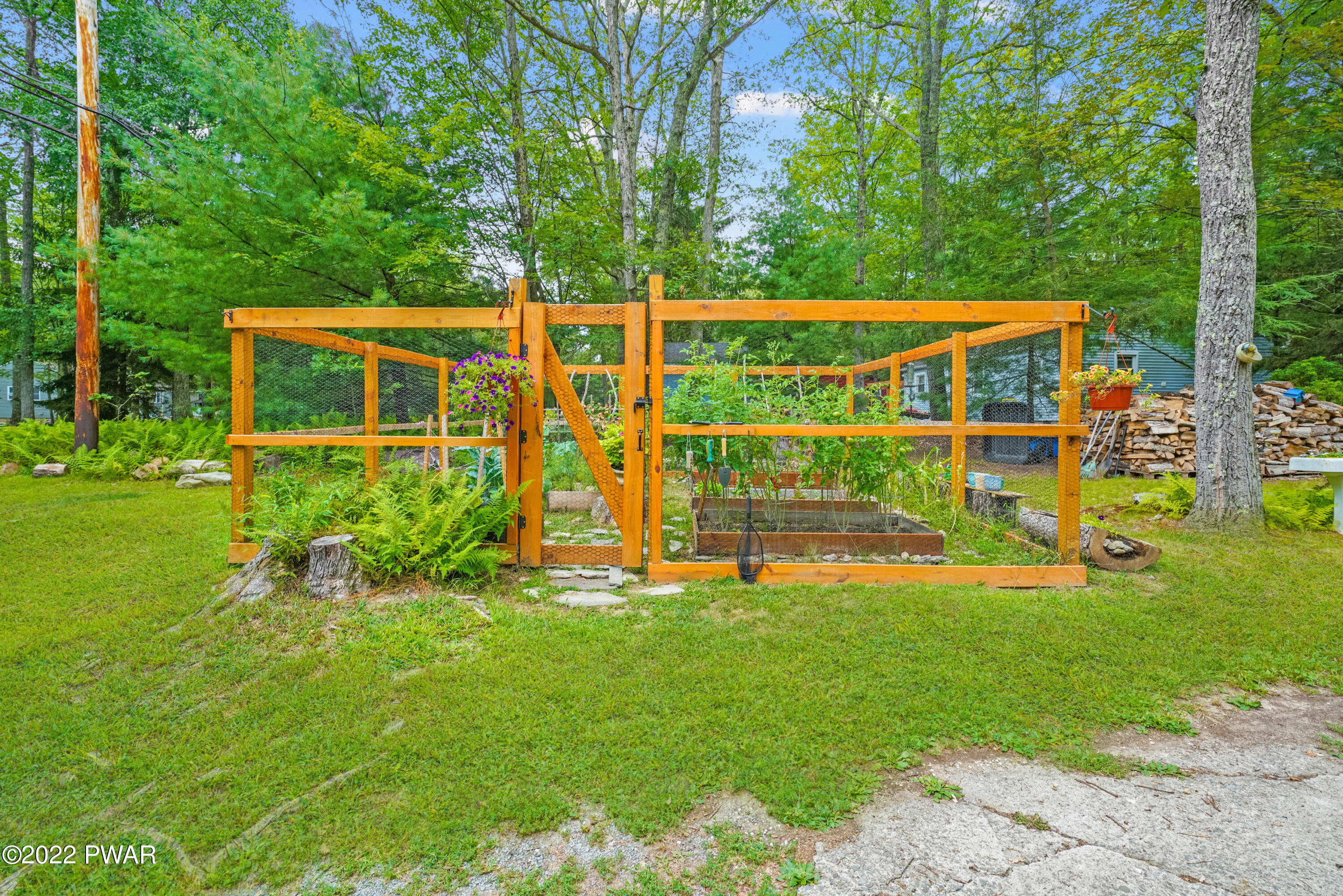 209 Brewster Road Dingmans Ferry, PA 18328 - Photo 19 of 46
