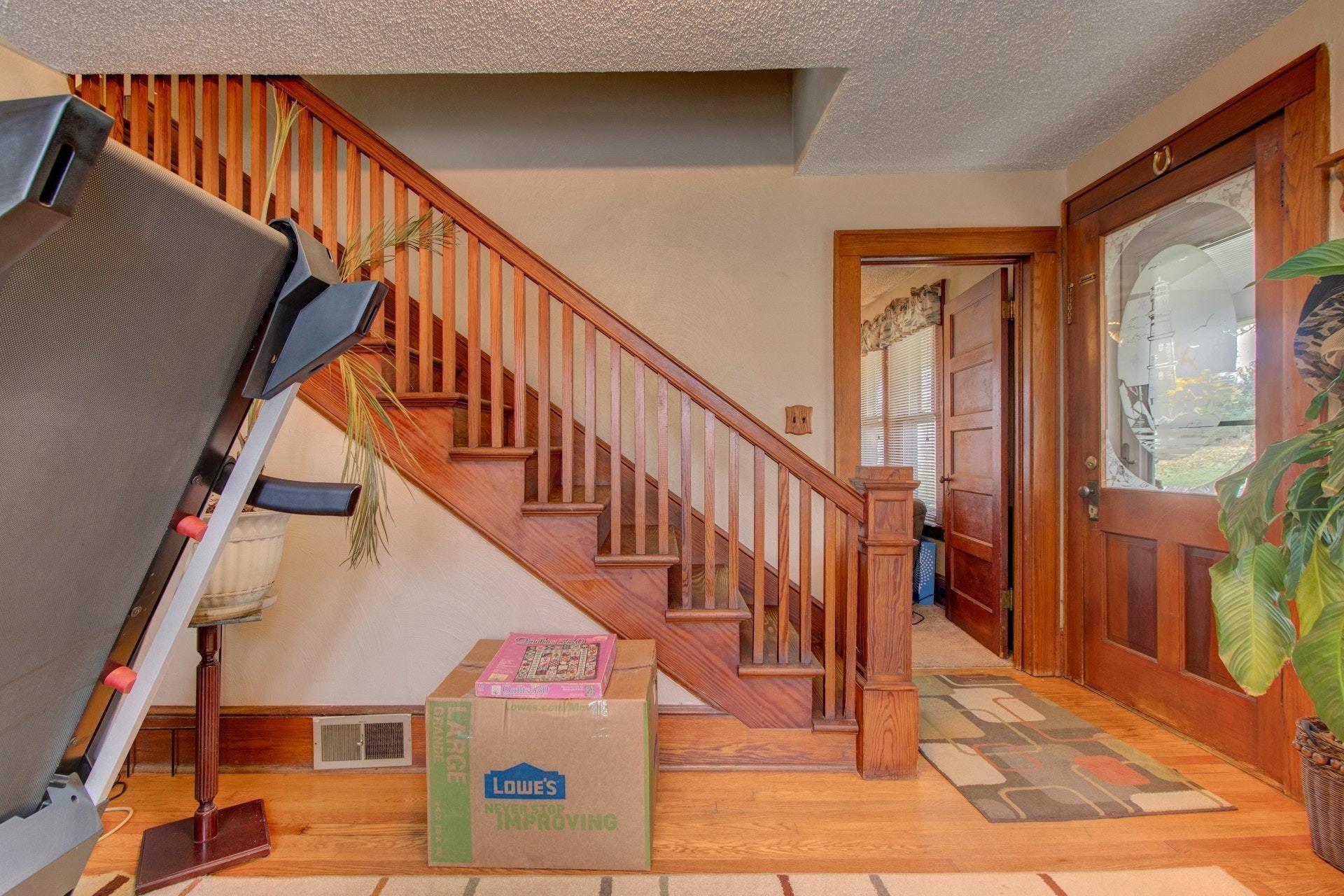 296 Archway Road Blue Ridge, VA 24064 - Photo 4 of 28 a view of entryway