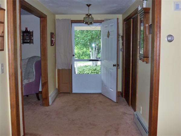 9 Spring Road Westborough, MA 01581 - Photo 4 of 18 Gallery Image 4