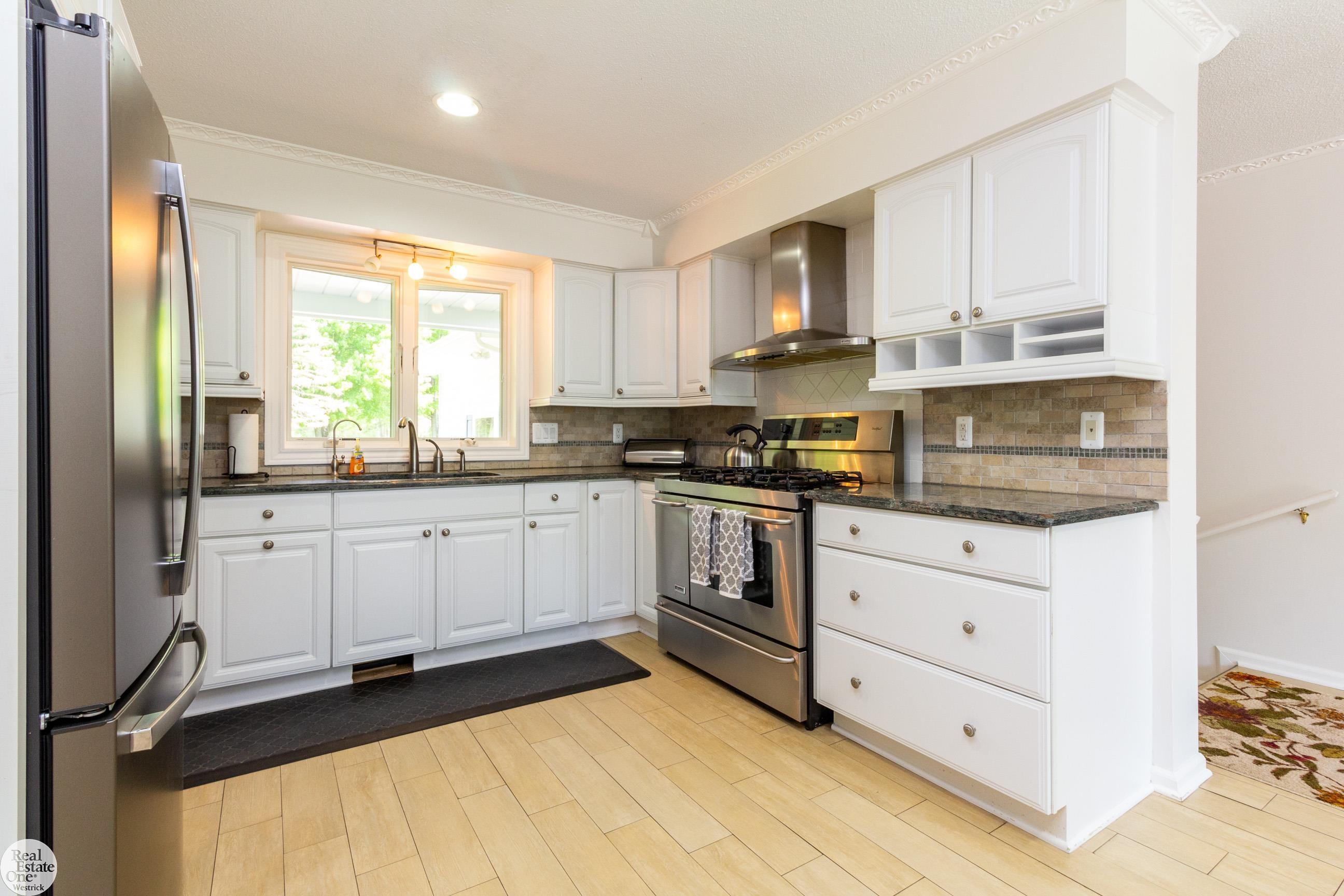 3728 Palms Road Casco, MI 48064 - Photo 18 of 72 50110332-17.JPG