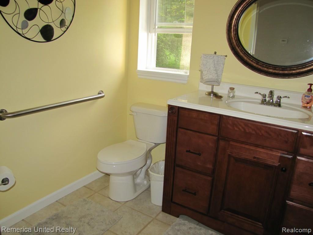 40340 Harris Road Belleville, MI 48111 - Photo 20 of 32