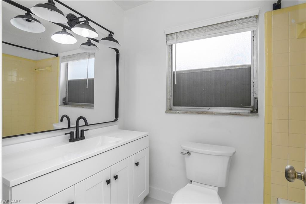 48 Republic Drive Naples, FL 34112 - Photo 13 of 29 Main suite bath