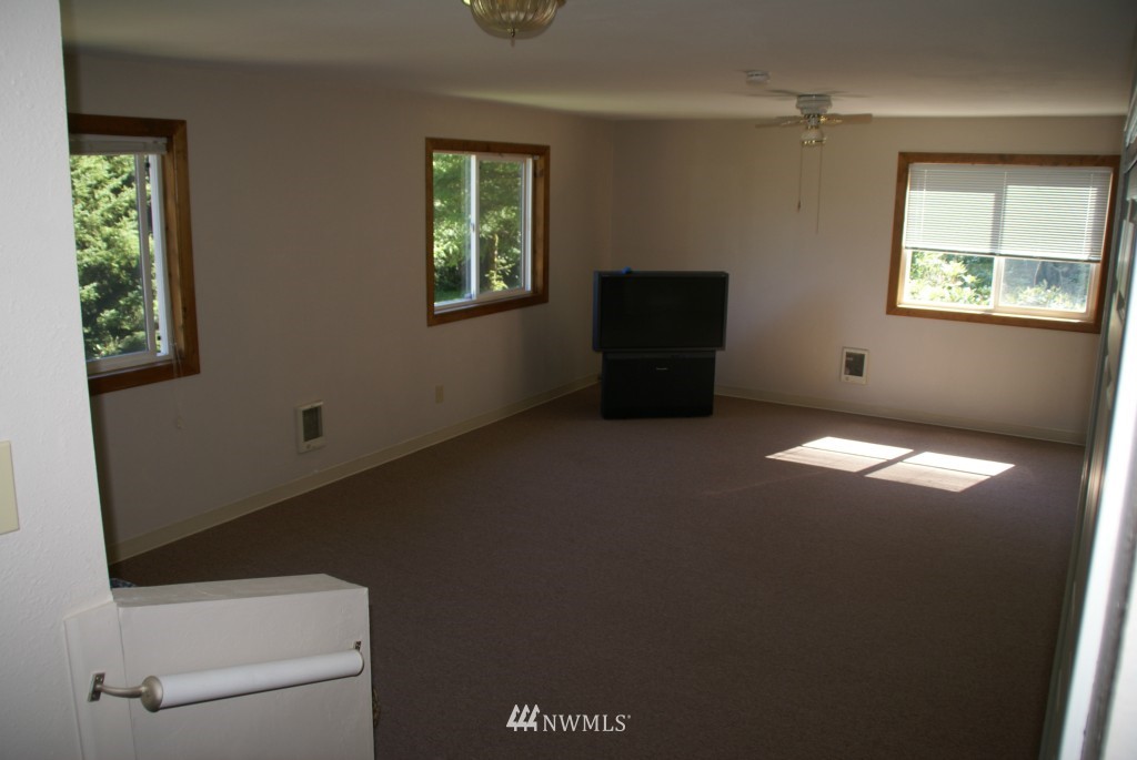 230 Minkler Road Montesano, WA 98563 - Photo 6 of 15