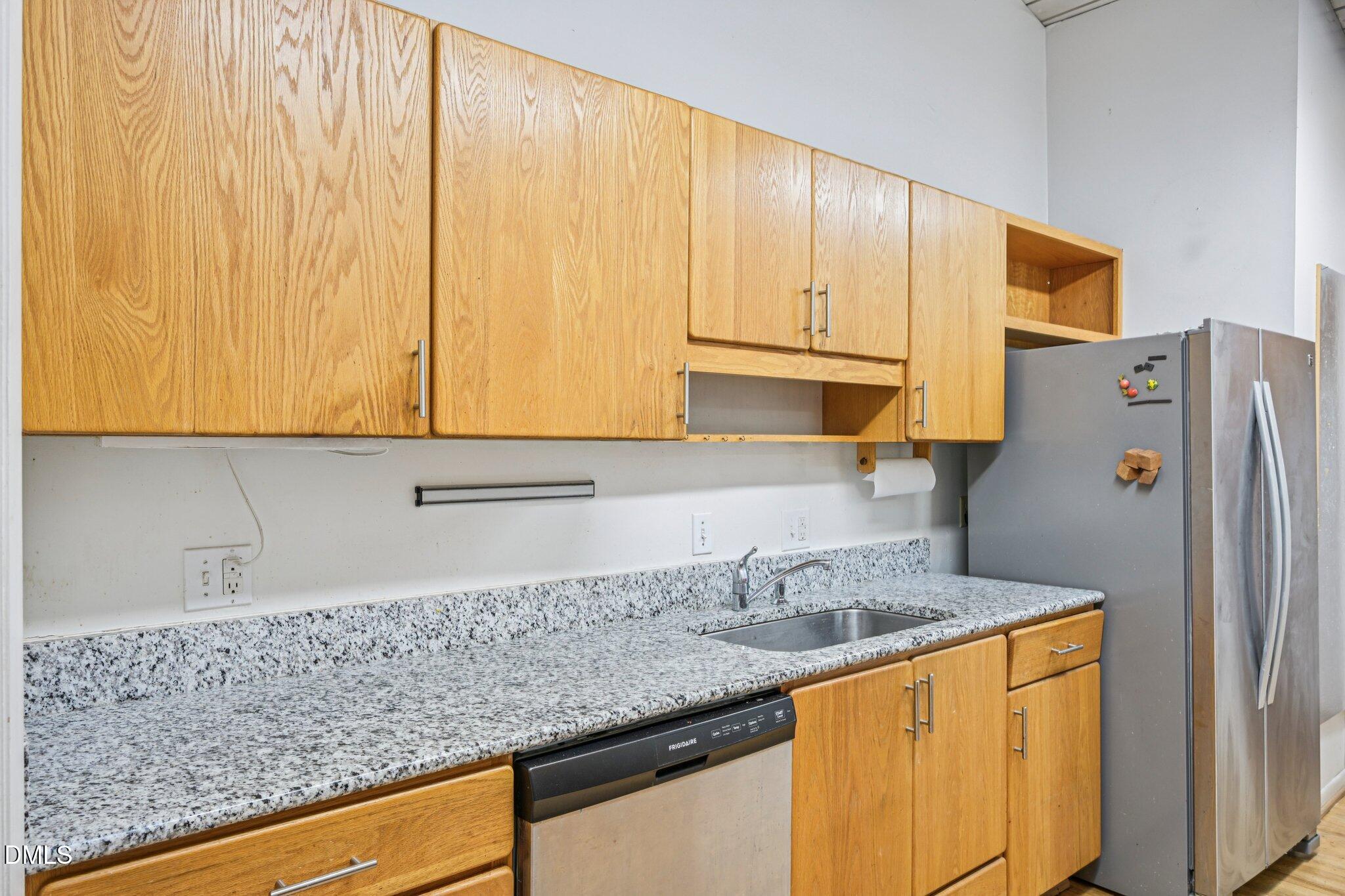 102 Keith Road Carrboro, NC 27510 - Photo 18 of 56 19-web-or-mls-Keith Rd-S0704-019