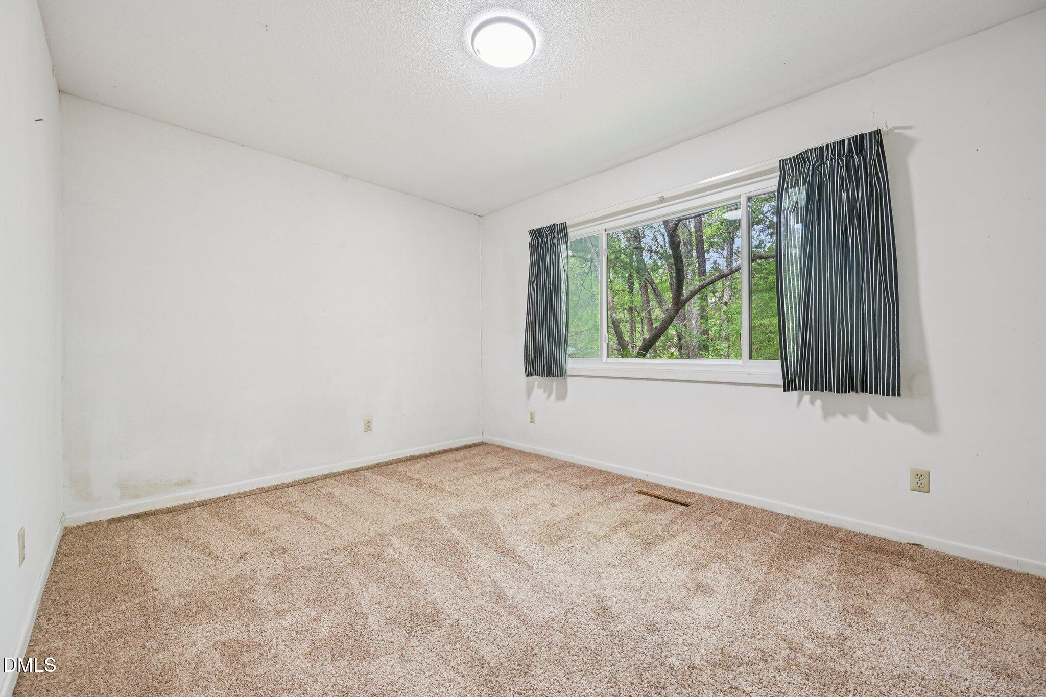 102 Keith Road Carrboro, NC 27510 - Photo 28 of 56 28-web-or-mls-Keith Rd-S0704-028