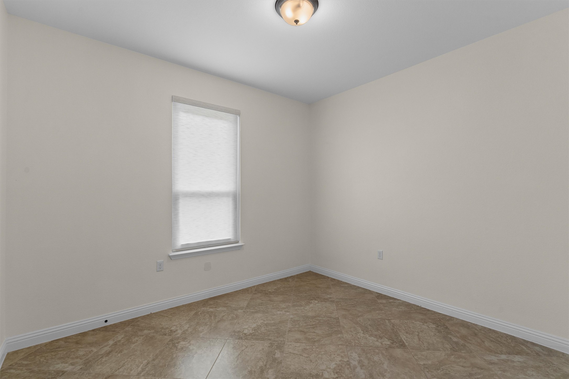 205 McKittrick Ridge Road Georgetown, TX 78633 - Photo 26 of 37 an empty room with a window