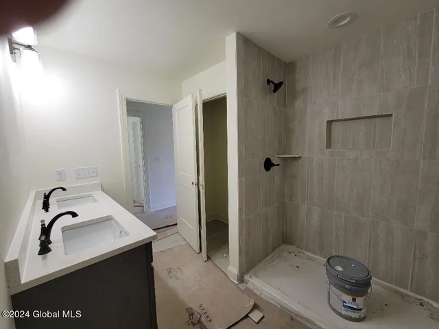 $599,000 | 9 Hill Crest Lane, Unit 2, Lake George, NY 12845