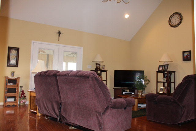 25829 County Road 20 Elberta, AL 36530 - Photo 3 of 24 living room