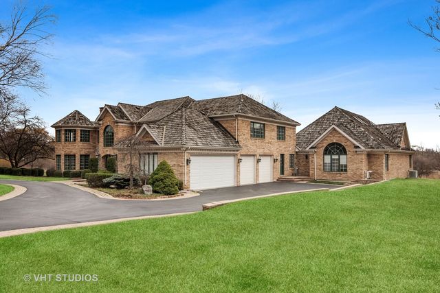 $1,017,500 | 5225 Briarcrest Lane, Long Grove, IL 60047