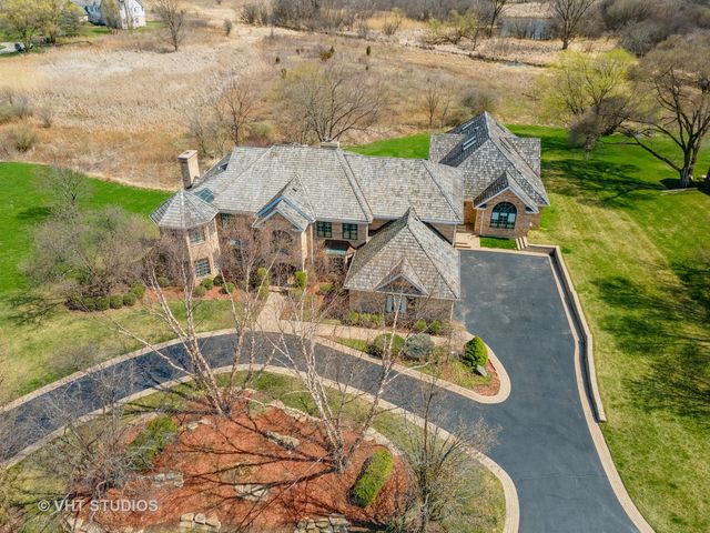 $1,017,500 | 5225 Briarcrest Lane, Long Grove, IL 60047