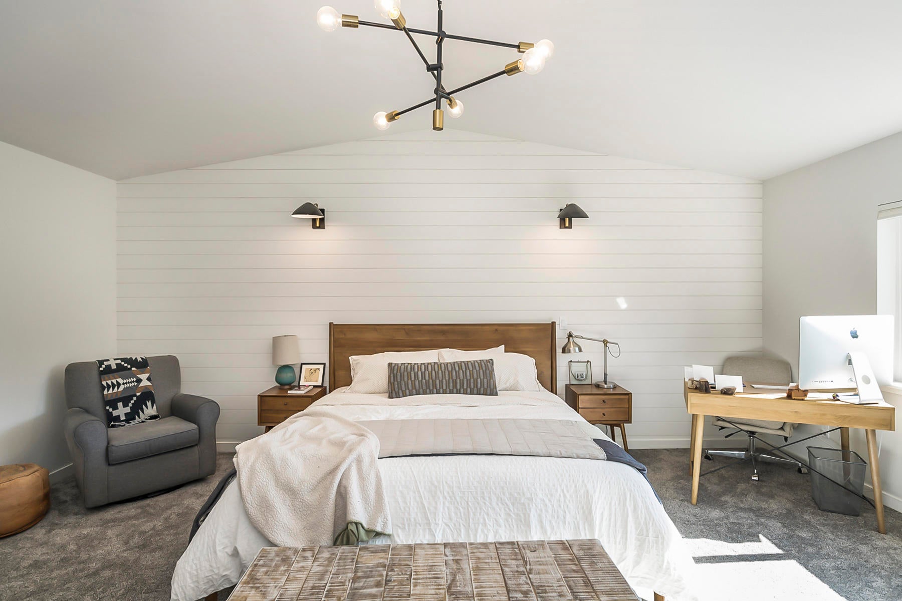 61188 Bachelor View Road Bend, OR 97702 - Photo 23 of 34 23 - Master Bedroom 2
