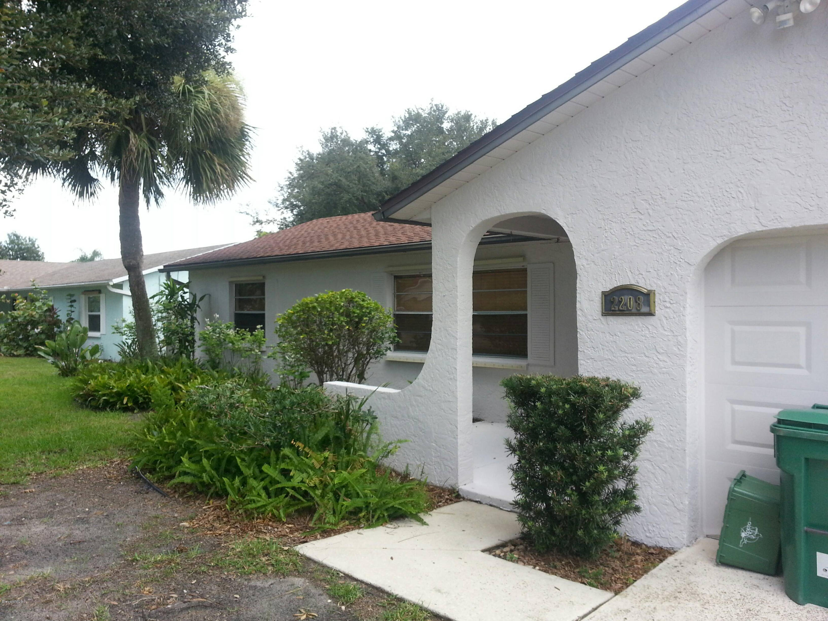 2208 Spring Circle Cocoa, FL 32926 - Photo 2 of 23 20140804_124819