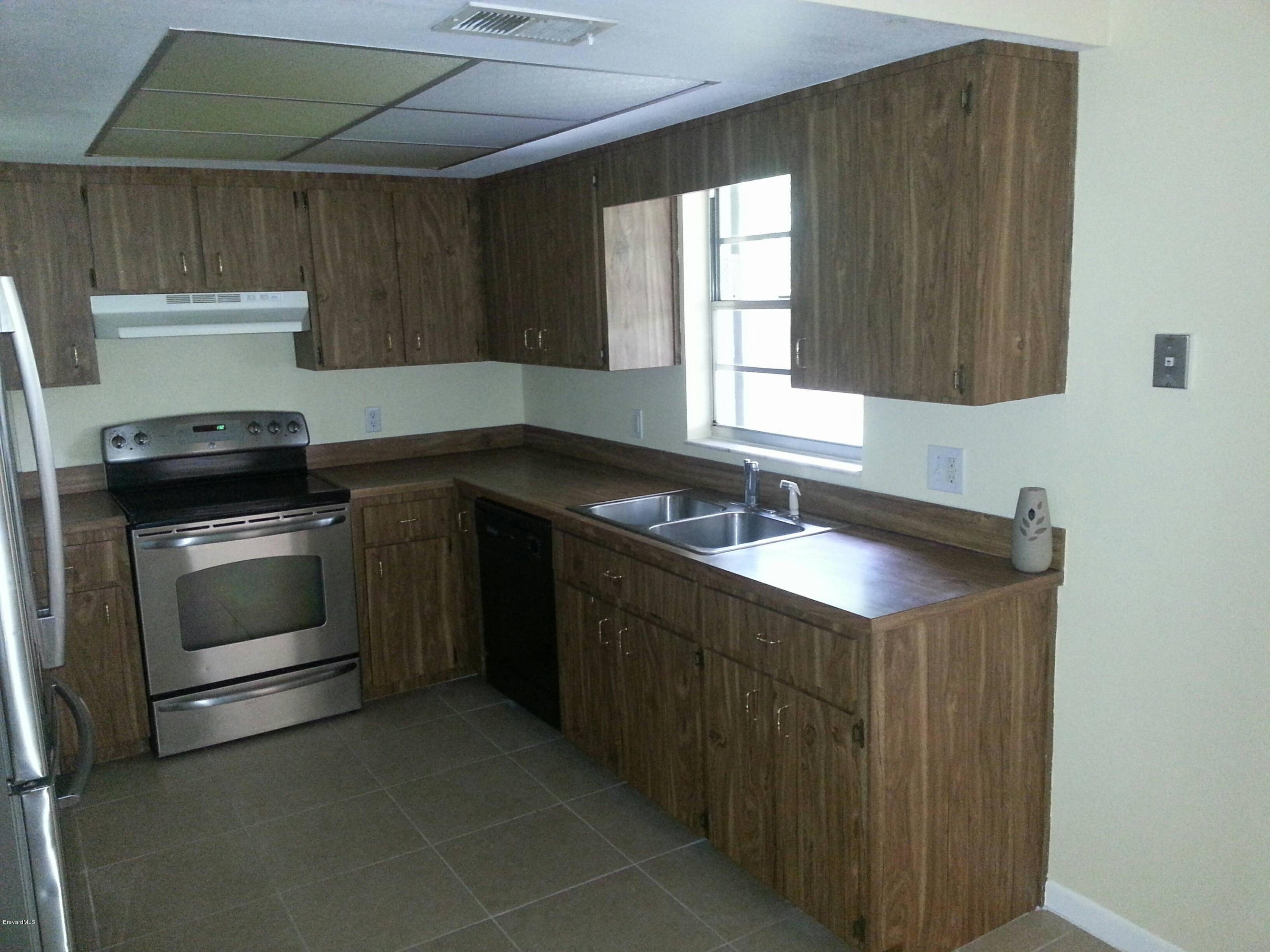 2208 Spring Circle Cocoa, FL 32926 - Photo 5 of 23 20140804_124933