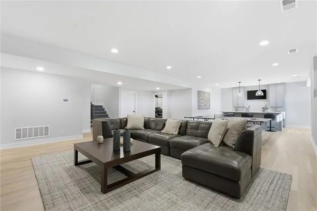 $1,550,000 | 17021 Lucille Street, Overland Park, KS 66221