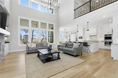 $1,550,000 | 17021 Lucille Street, Overland Park, KS 66221