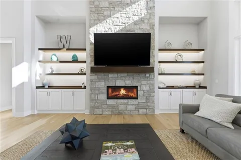 $1,550,000 | 17021 Lucille Street, Overland Park, KS 66221