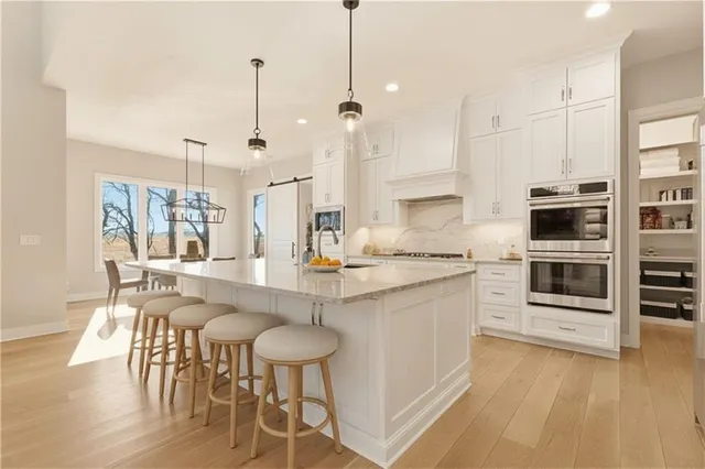 $1,550,000 | 17021 Lucille Street, Overland Park, KS 66221