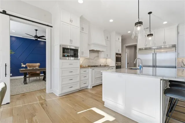 $1,550,000 | 17021 Lucille Street, Overland Park, KS 66221