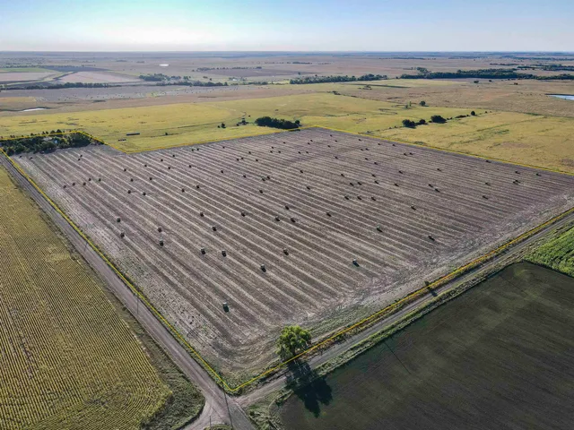 $158,878 | 2529 280th Street, Lincolnville, KS 66858