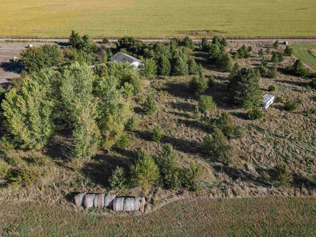 $158,878 | 2529 280th Street, Lincolnville, KS 66858