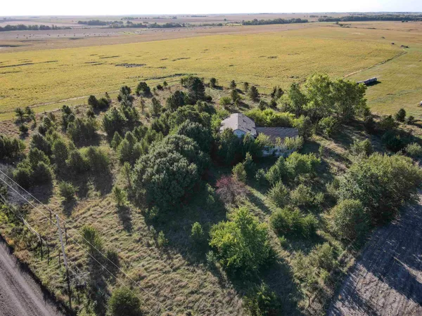 $158,878 | 2529 280th Street, Lincolnville, KS 66858