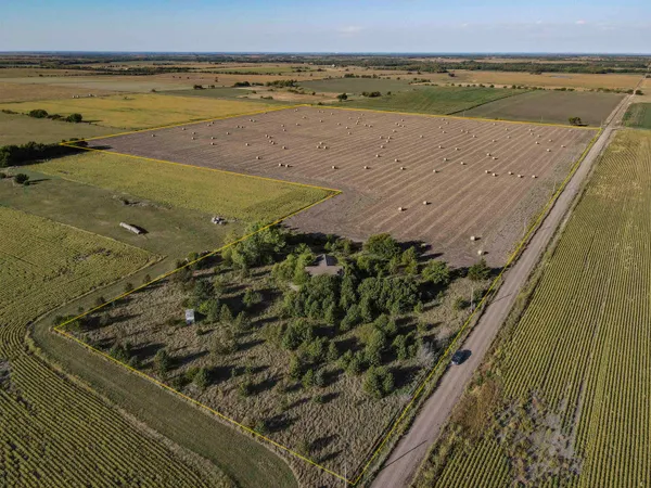 $158,878 | 2529 280th Street, Lincolnville, KS 66858