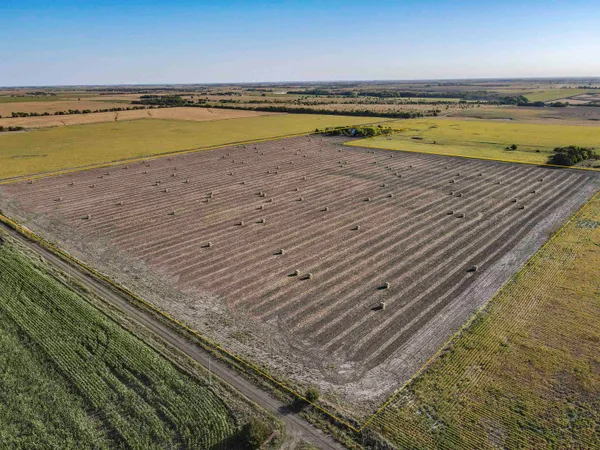 $158,878 | 2529 280th Street, Lincolnville, KS 66858