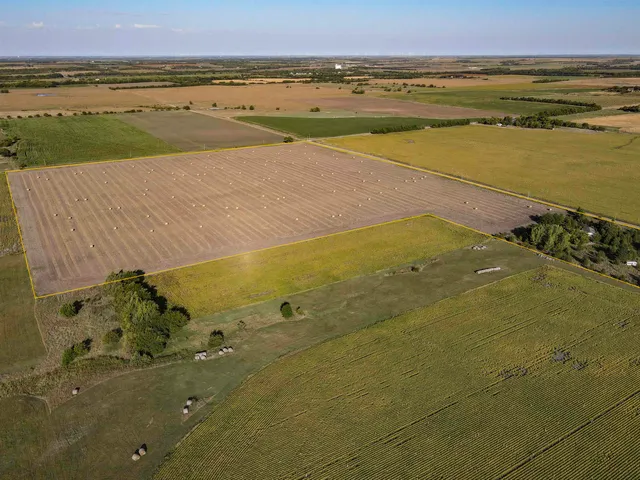 $158,878 | 2529 280th Street, Lincolnville, KS 66858