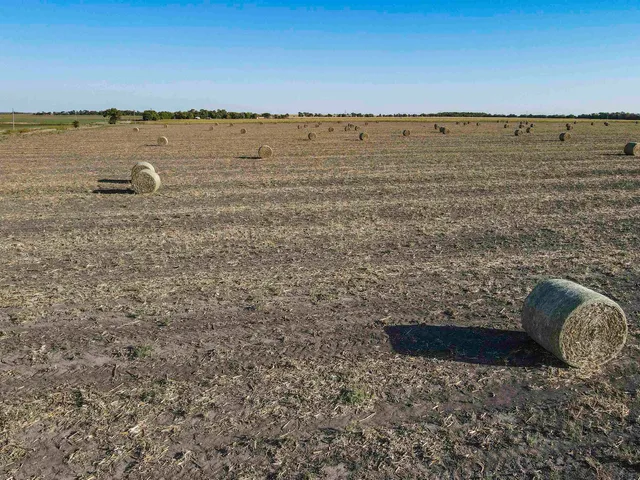 $158,878 | 2529 280th Street, Lincolnville, KS 66858