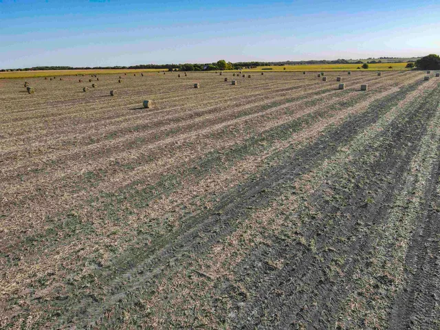 $158,878 | 2529 280th Street, Lincolnville, KS 66858