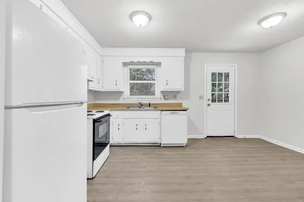 $1,100,000 | 140 Darlene Drive, Clarksville, TN 37042