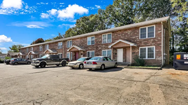 $1,100,000 | 140 Darlene Drive, Clarksville, TN 37042