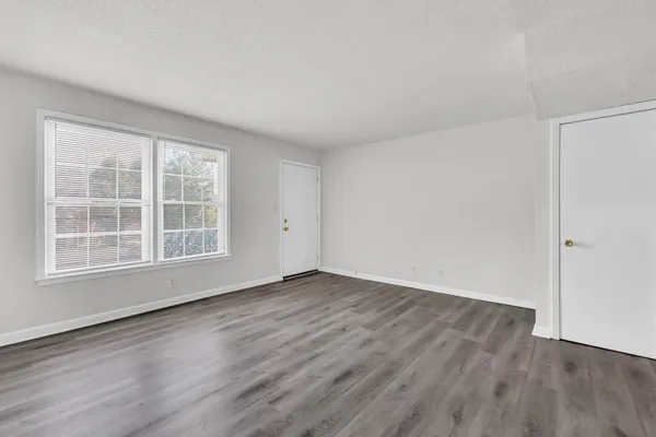 $1,100,000 | 140 Darlene Drive, Clarksville, TN 37042