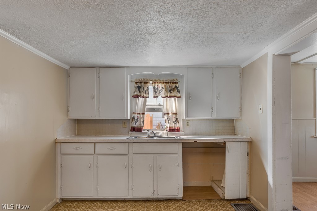 9554 St Peters Church Road Northeast Alliance, OH 44601 - Photo 8 of 26