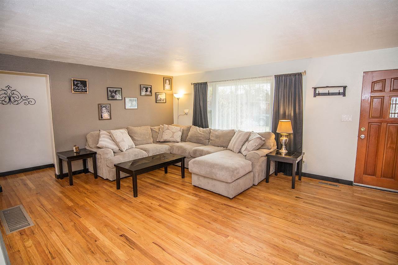 1013 North Burns Road Spokane Valley, WA 99216 - Photo 3 of 20 Gallery Image 3