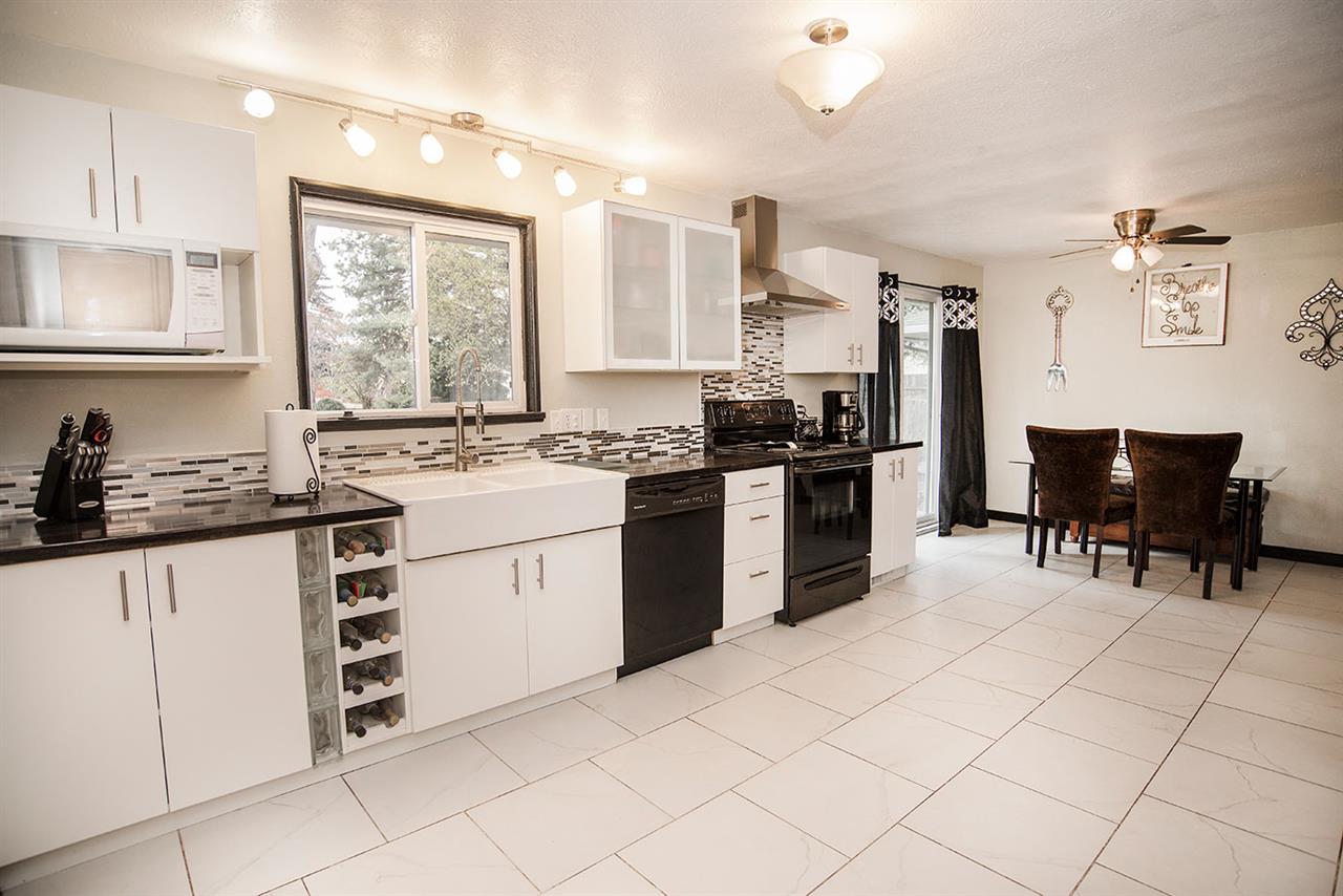 1013 North Burns Road Spokane Valley, WA 99216 - Photo 5 of 20 Gallery Image 5