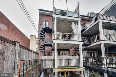 a view of a room with a small space