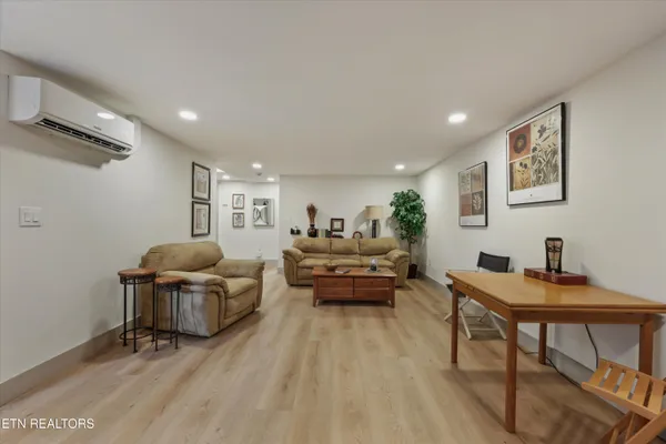 $599,900 | 1704 South Forest Drive, Knoxville, TN 37920