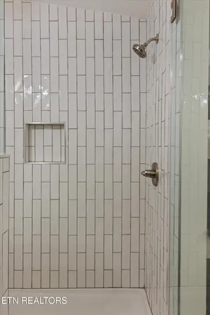 $599,900 | 1704 South Forest Drive, Knoxville, TN 37920