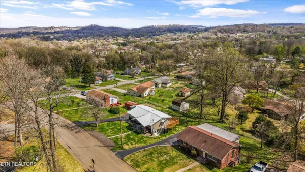 $599,900 | 1704 South Forest Drive, Knoxville, TN 37920