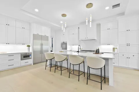 $1,499,000 | 5115 Maple Street, Bellaire, TX 77401