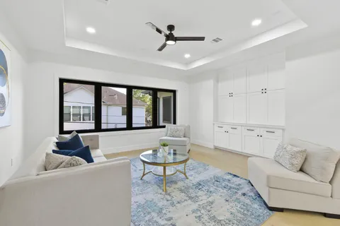 $1,499,000 | 5115 Maple Street, Bellaire, TX 77401