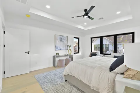 $1,499,000 | 5115 Maple Street, Bellaire, TX 77401