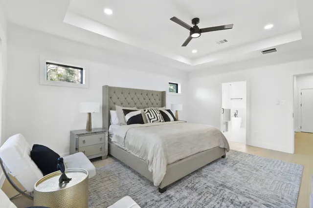 $1,499,000 | 5115 Maple Street, Bellaire, TX 77401