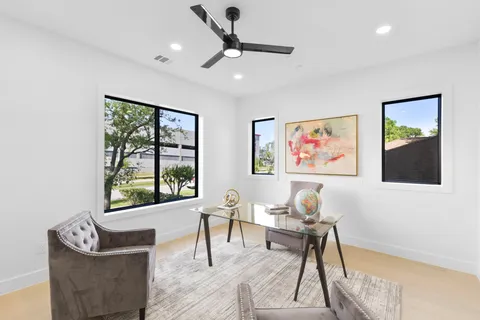 $1,499,000 | 5115 Maple Street, Bellaire, TX 77401