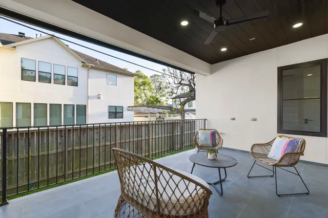 $1,499,000 | 5115 Maple Street, Bellaire, TX 77401